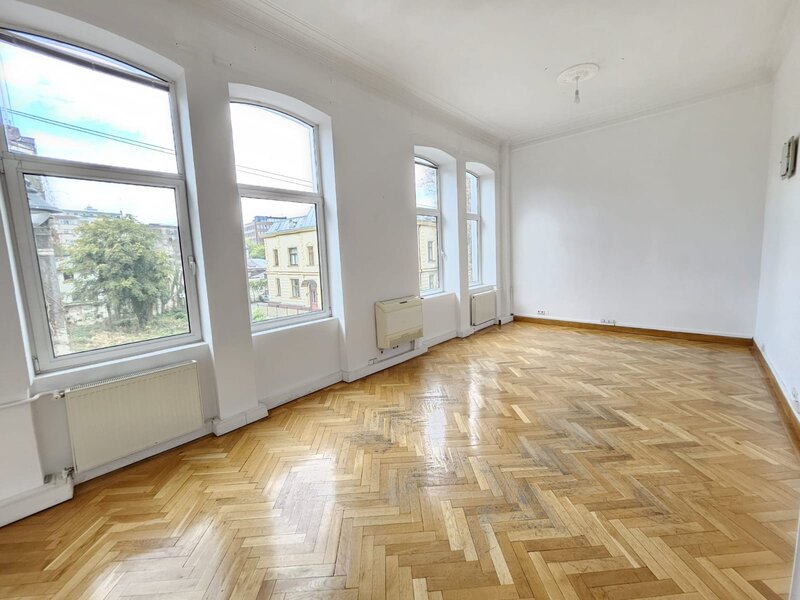 Batistei 23, vila interbelica, zona ultracentrala.